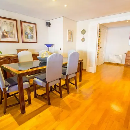 High Quality 40 Meters From Apartment