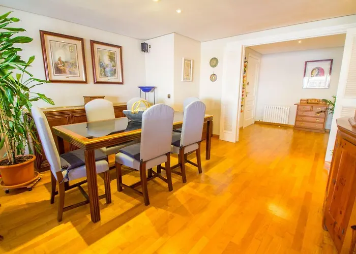 High Quality 40 Meters From Apartment